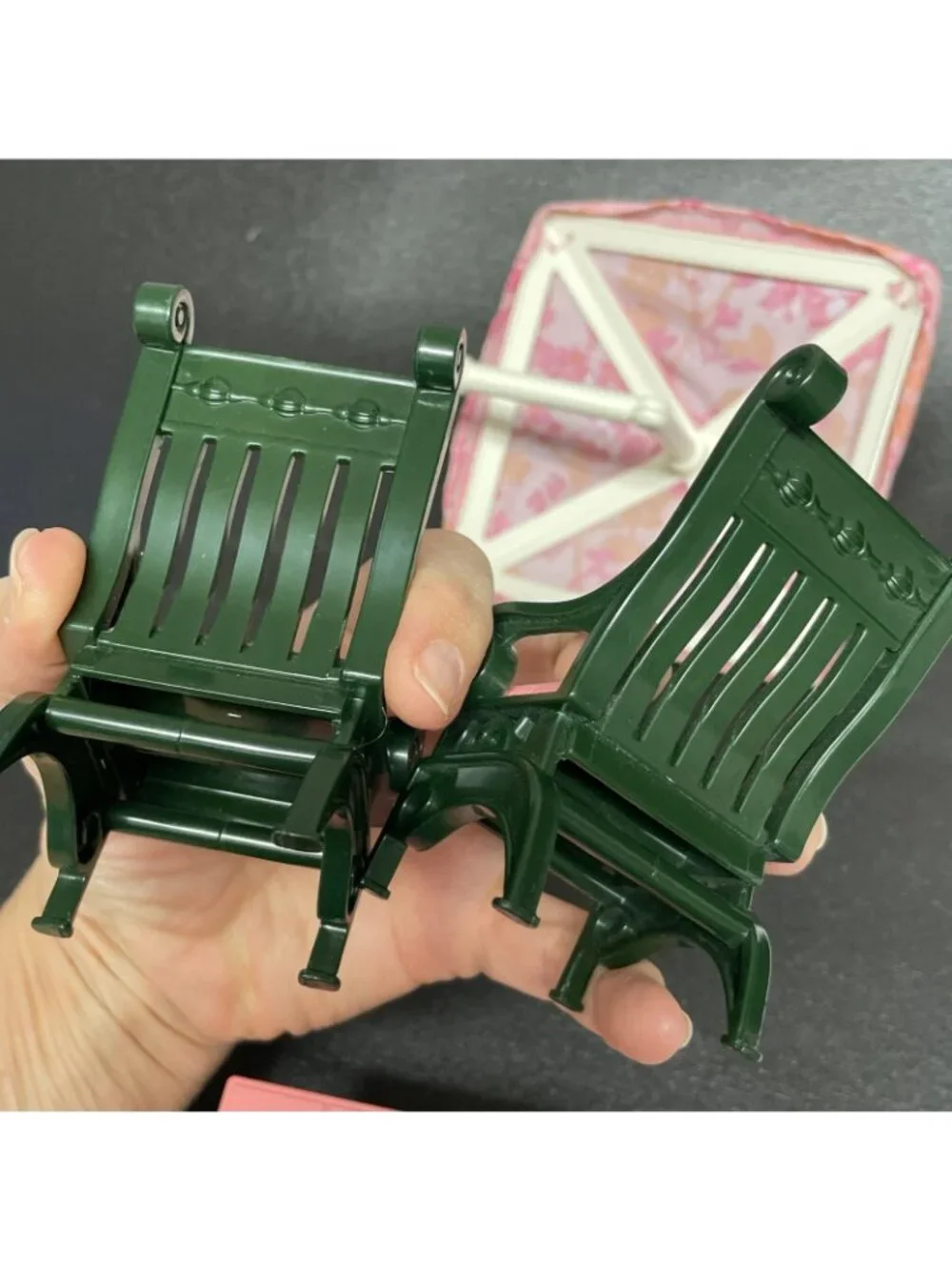 Fisher Price Loving Family Dollhouse UMBRELLA TABLE Chairs Patio Set Pink Green